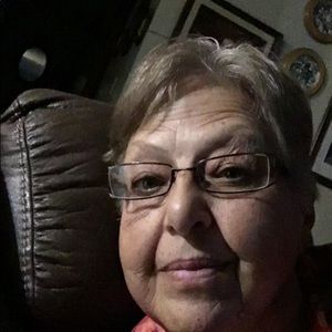 Meet your Posher, Phyllis